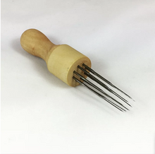 Load image into Gallery viewer, Baby Fox Needle Felting Kit