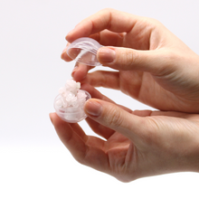 Load image into Gallery viewer, Rose Quartz Crystal Jewellery Bath Bomb
