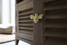 Load image into Gallery viewer, Brass Bee Drawer Knob - Brass Finish
