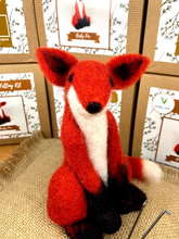 Load image into Gallery viewer, Rusty Fox Needle Felting Kit
